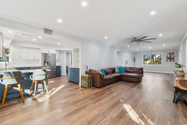 9545 135TH STREET, Seminole, FL 33776