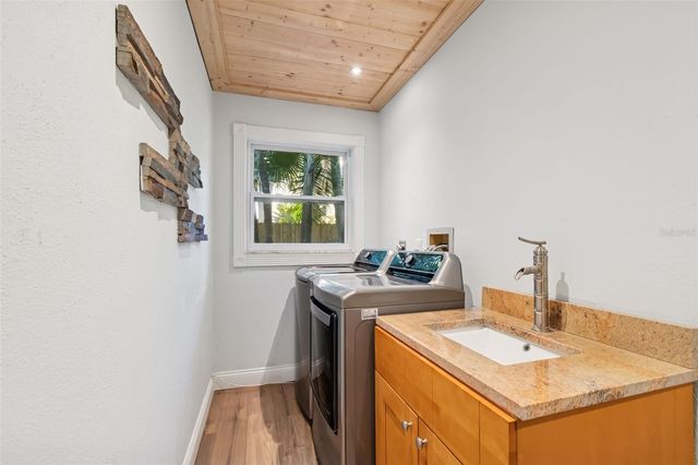 9545 135TH STREET, Seminole, FL 33776