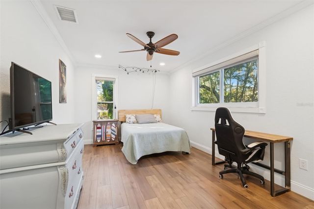 9545 135TH STREET, Seminole, FL 33776