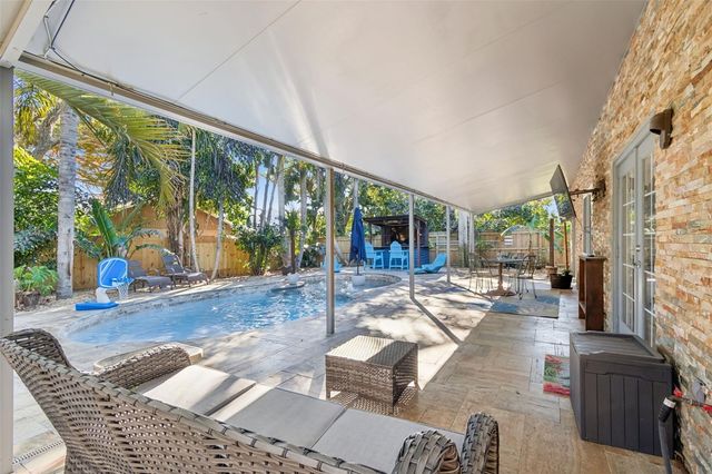 9545 135TH STREET, Seminole, FL 33776