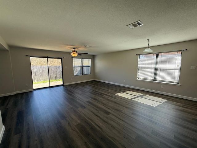 828 Oatmeal DR, Pflugerville, TX 78660