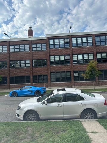 4224 W Thomas Street, Chicago, IL 60651