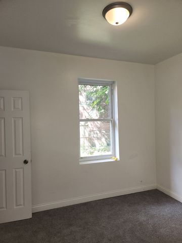 4224 W Thomas Street, Chicago, IL 60651