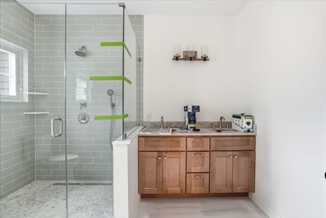 4 Fieldstone Farm Way, Duxbury, MA 02332