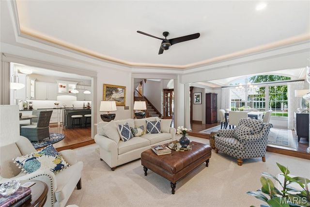 1107 N Oxfordshire Lane, Edwardsville, IL 62025