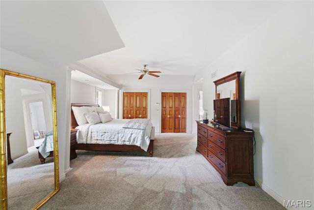 1107 N Oxfordshire Lane, Edwardsville, IL 62025