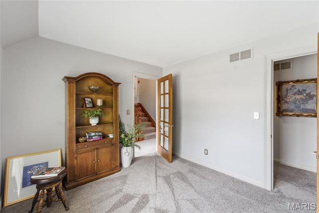 1107 N Oxfordshire Lane, Edwardsville, IL 62025