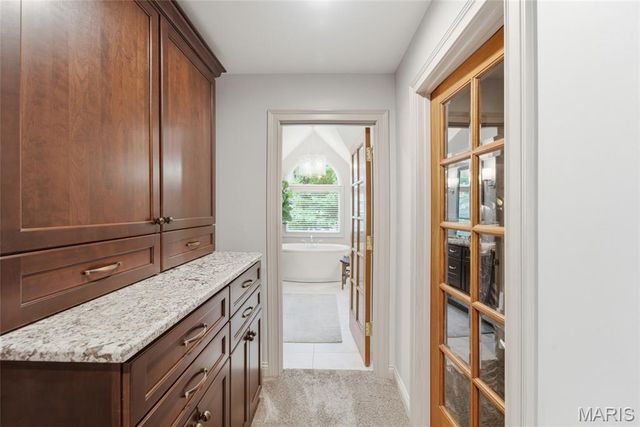 1107 N Oxfordshire Lane, Edwardsville, IL 62025