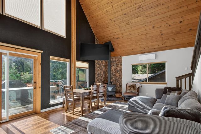 22437 Robin Hood, Tuolumne, CA 95383