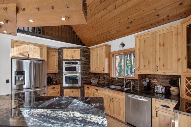 22437 Robin Hood, Tuolumne, CA 95383