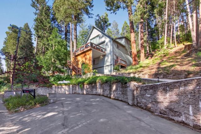 22437 Robin Hood, Tuolumne, CA 95383
