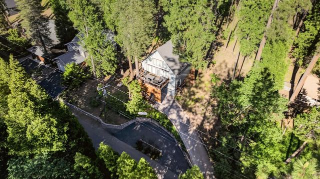 22437 Robin Hood, Tuolumne, CA 95383