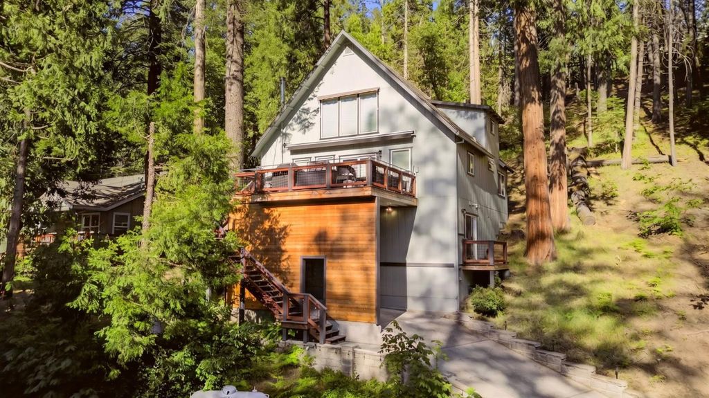 22437 Robin Hood, Tuolumne, CA 95383