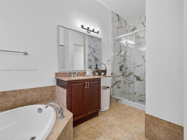 4317 SE Willow Ridge Dr, Weston, FL 33331