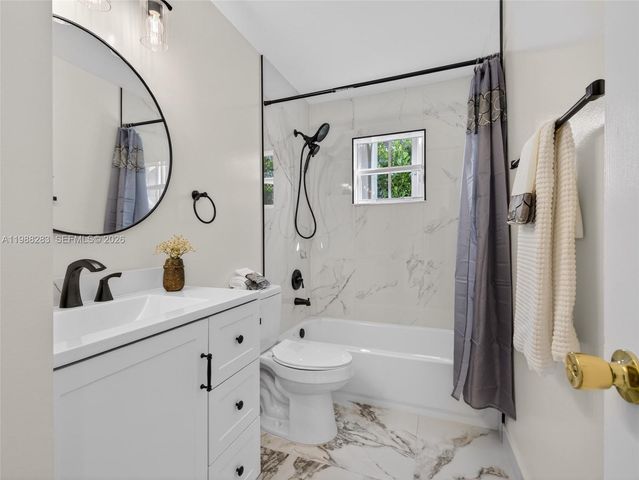 4317 SE Willow Ridge Dr, Weston, FL 33331