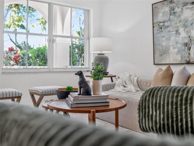 4317 SE Willow Ridge Dr, Weston, FL 33331