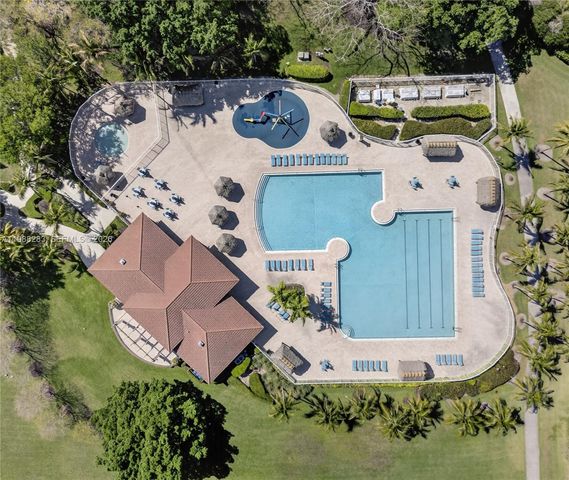 4317 SE Willow Ridge Dr, Weston, FL 33331