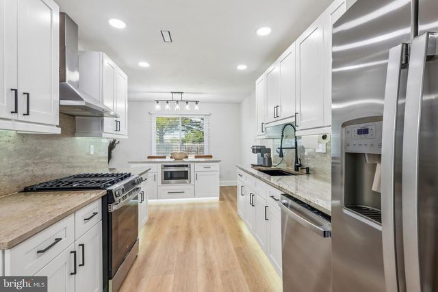 42 HAINES DR, Sewell, NJ 08080