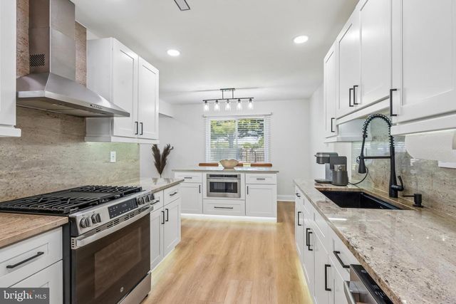 42 HAINES DR, Sewell, NJ 08080