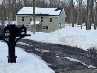 11 Alexandra Matthews Road B, Wallkill, NY 12589