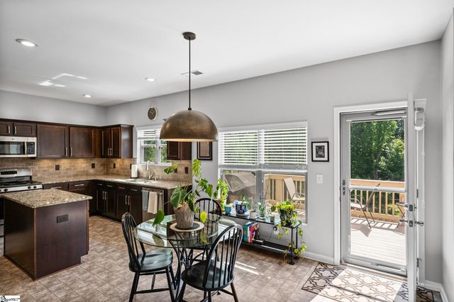 108 Winespring Place, Simpsonville, SC 29681