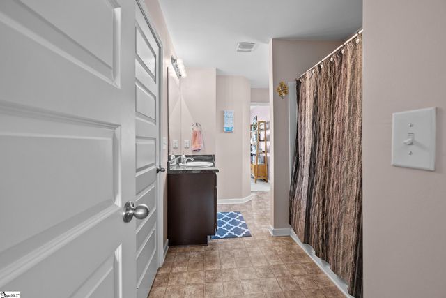 108 Winespring Place, Simpsonville, SC 29681
