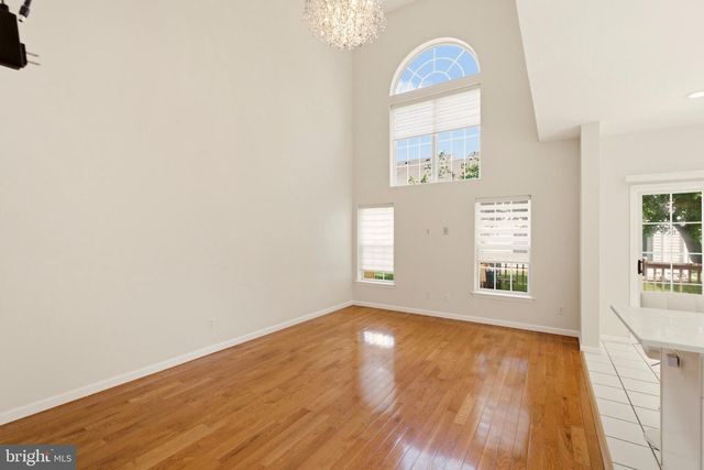 8607 NORMANDY DR, Mt Laurel, NJ 08054