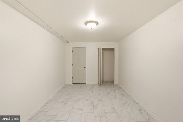 8607 NORMANDY DR, Mt Laurel, NJ 08054