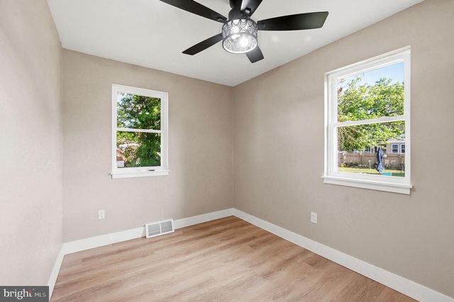 106 N LINCOLN AVE, National Park, NJ 08063