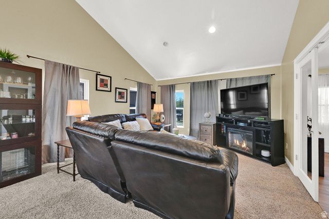 849 SAINT ANDREWS DR, Syracuse, UT 84075