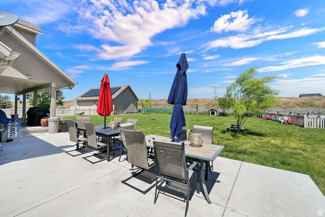 849 SAINT ANDREWS DR, Syracuse, UT 84075