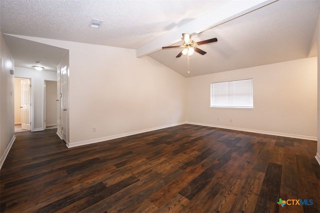 209 W Hogan Drive, Copperas Cove, TX 76522