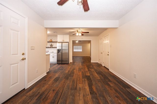 209 W Hogan Drive, Copperas Cove, TX 76522
