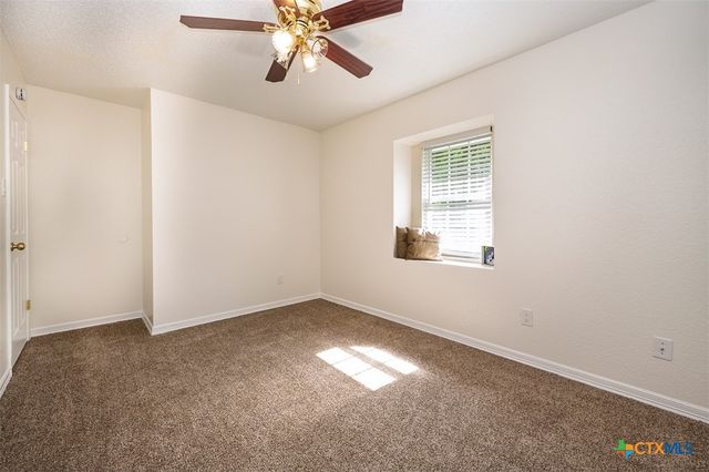 209 W Hogan Drive, Copperas Cove, TX 76522