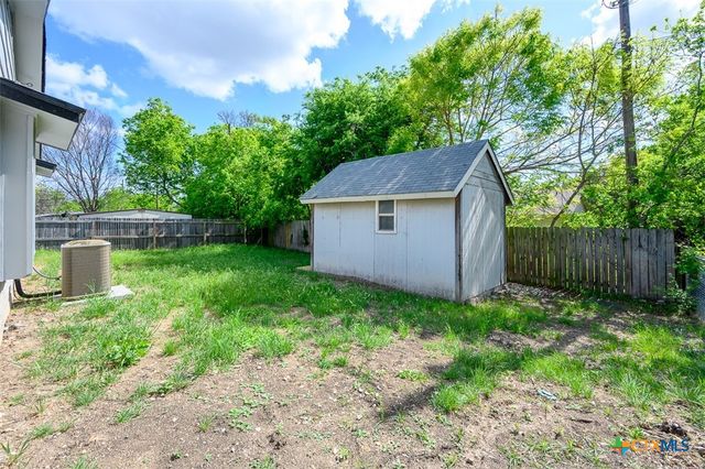 209 W Hogan Drive, Copperas Cove, TX 76522