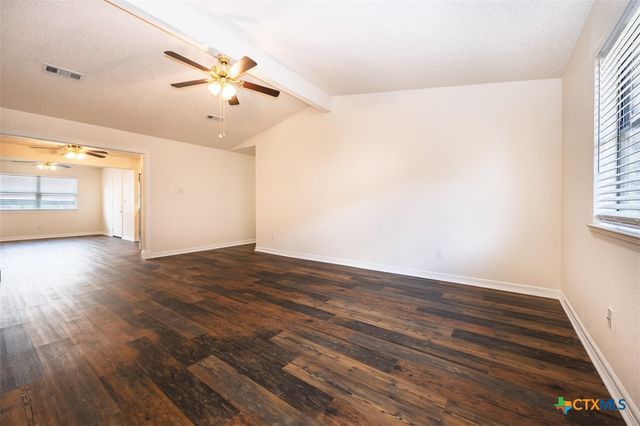 209 W Hogan Drive, Copperas Cove, TX 76522