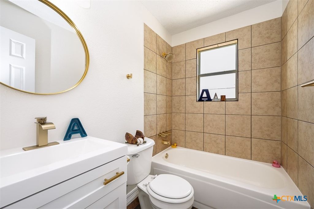 Image 17 of property listing at 209 W Hogan Drive, Copperas Cove, TX 76522