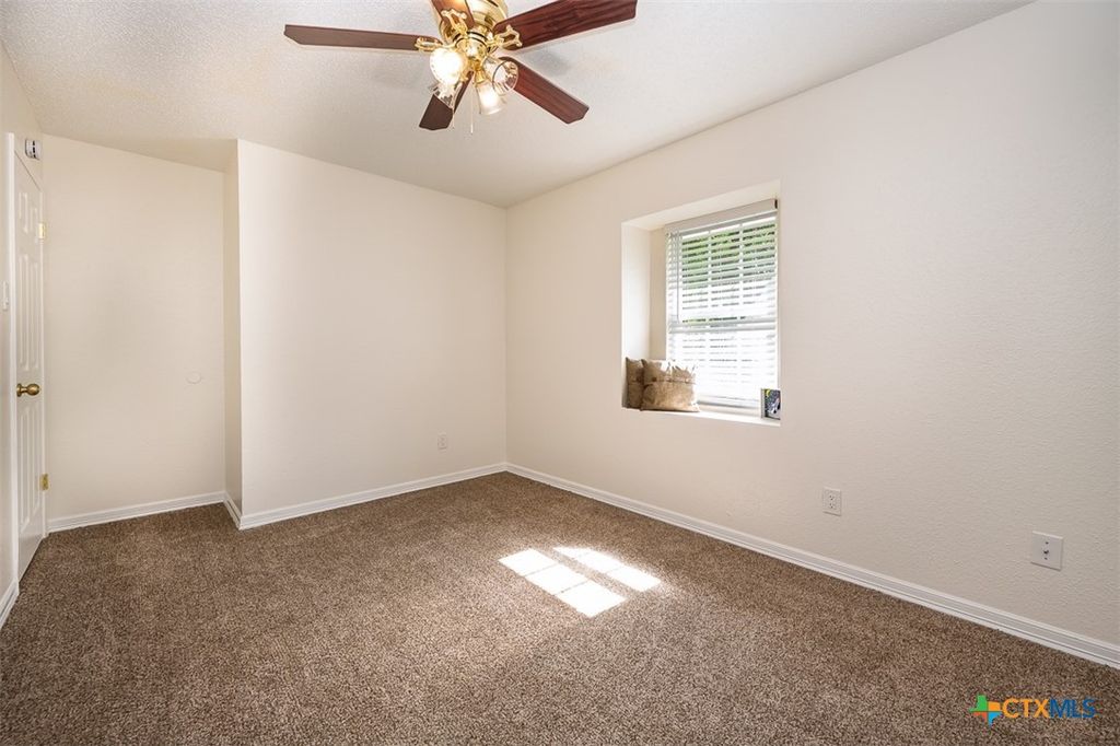 Image 19 of property listing at 209 W Hogan Drive, Copperas Cove, TX 76522