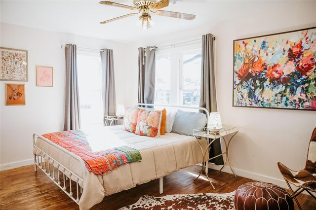 604 W Pecan ST, Johnson City, TX 78636