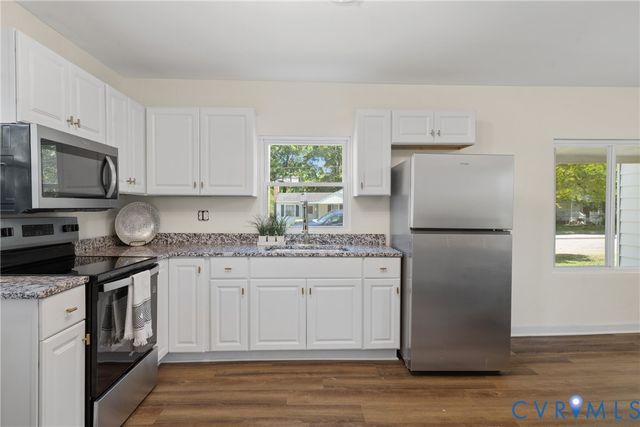 2911 Poplar St, Hopewell, VA 23860