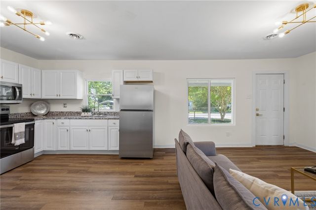 2911 Poplar St, Hopewell, VA 23860