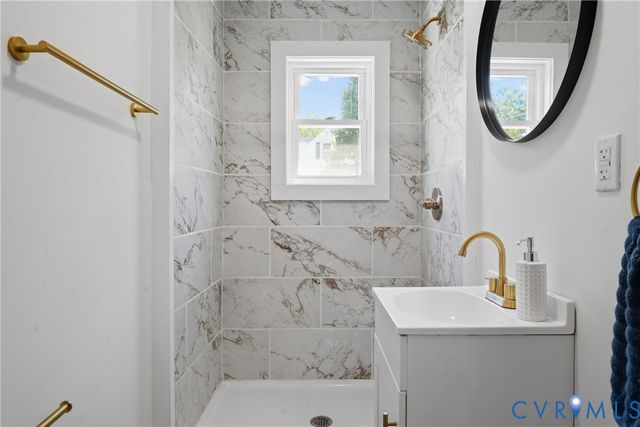 2911 Poplar St, Hopewell, VA 23860