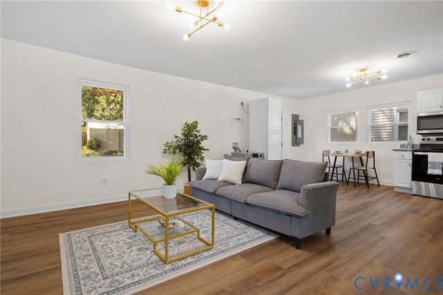 2911 Poplar St, Hopewell, VA 23860