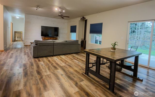 6503 NW Bondale Lane, Silverdale, WA 98383