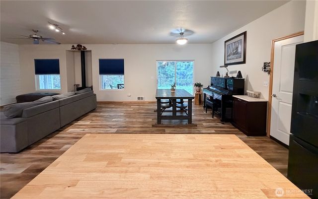 6503 NW Bondale Lane, Silverdale, WA 98383