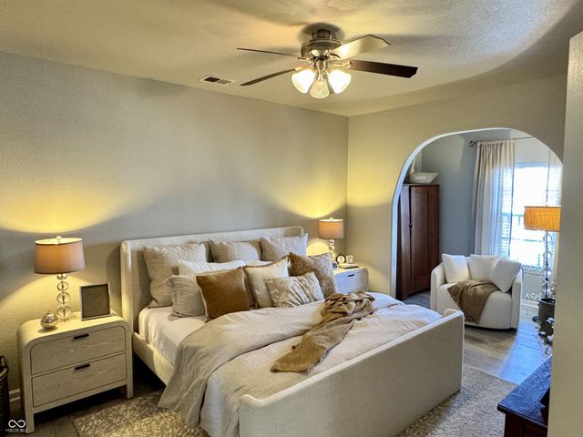 12873 Tradd Street 2B, Carmel, IN 46032