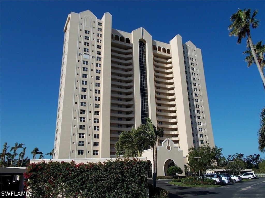 5550 Heron Point DR 504, Naples, FL 34108
