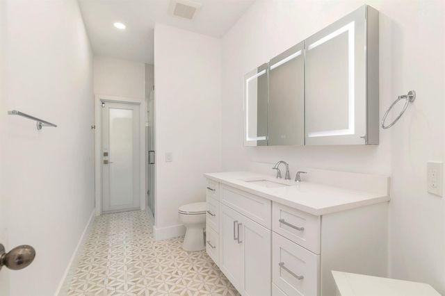 3317 Embassy Drive, West Palm Beach, FL 33401