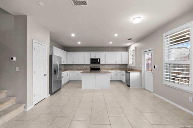 10322 Lady Bird, San Antonio, TX 78252