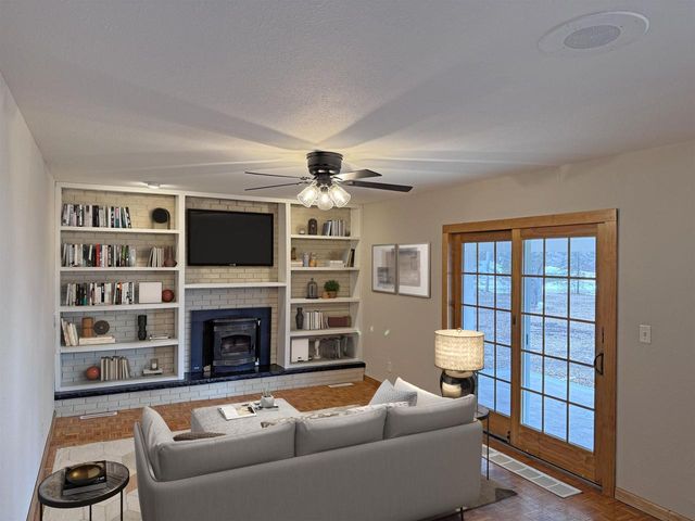 3098 HEISE ROAD, Omro, WI 54963